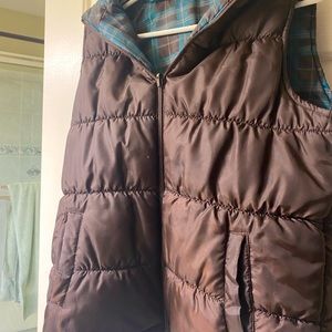Warm reversible vest